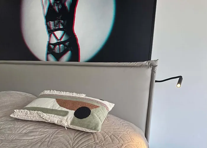 Duchesse Luxe Cap - Naturiste * Agde